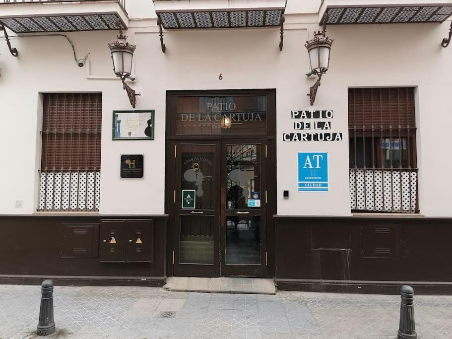 Apartamento Con Encanto En Patio Sevillano מראה חיצוני תמונה