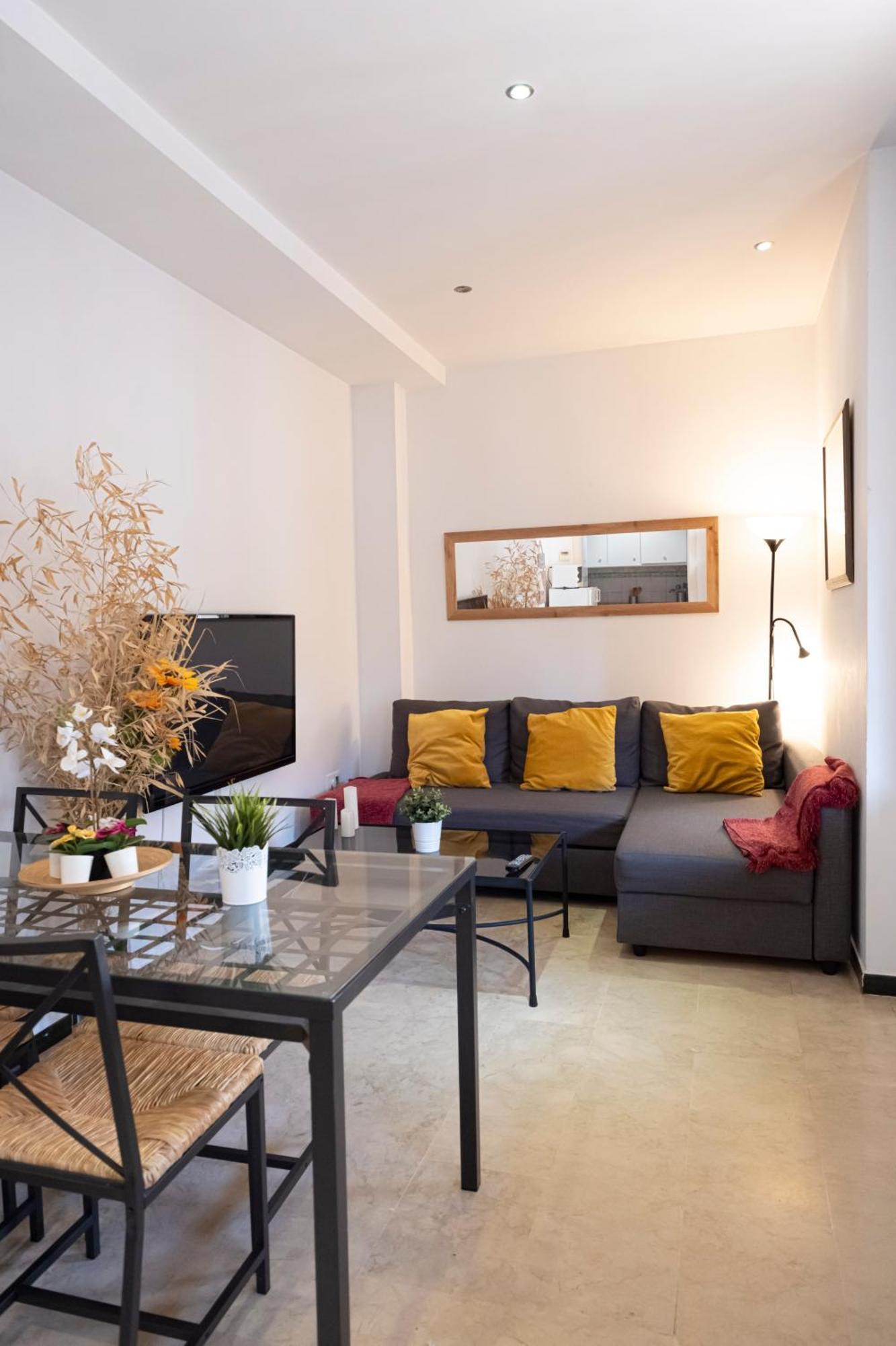 Apartamento Con Encanto En Patio Sevillano מראה חיצוני תמונה
