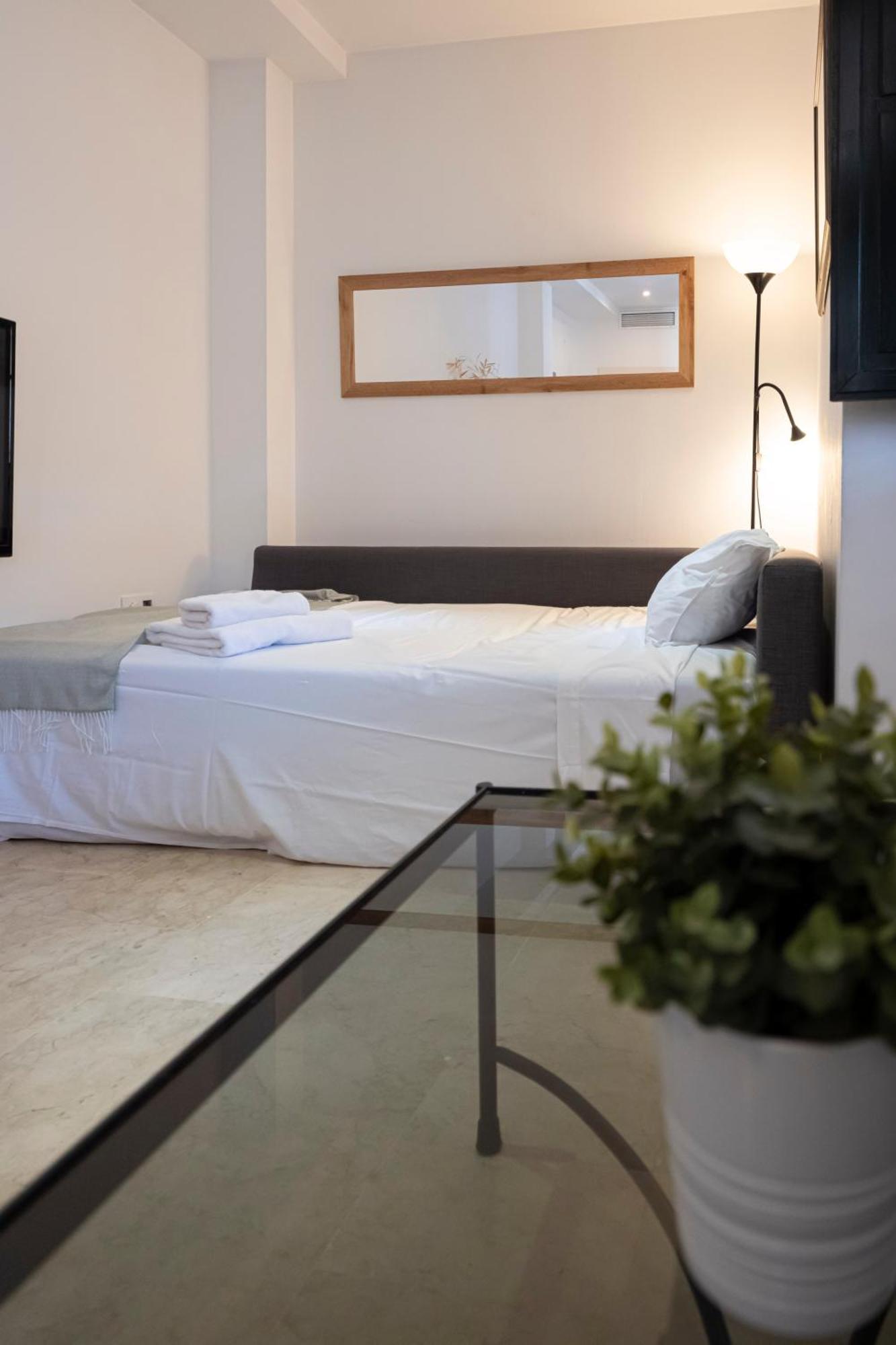 Apartamento Con Encanto En Patio Sevillano מראה חיצוני תמונה